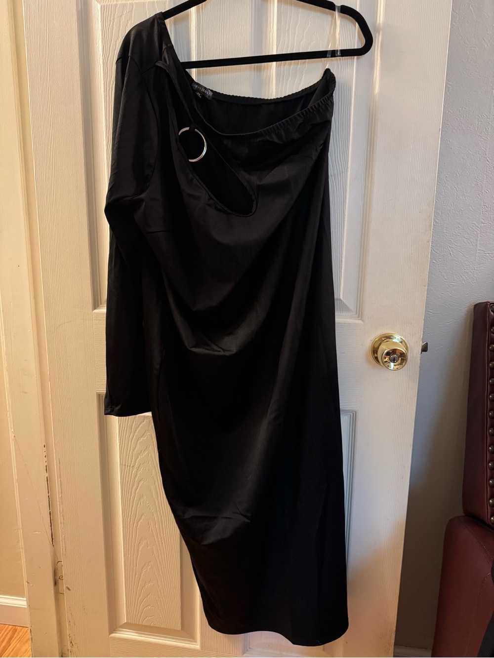 Black One-Shoulder Midi Dress with Silver Ring Detail